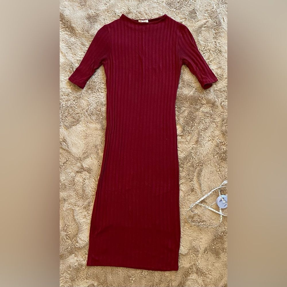 Heart &‎ Hips Ribbed Bodycon Midi Dress